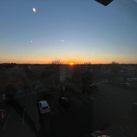 Aeropartment & Aerotel, London Heathrow Airport, Terminal 4, Ev Stations & Cheap Parking On Site! Hillingdon Zewnętrze zdjęcie