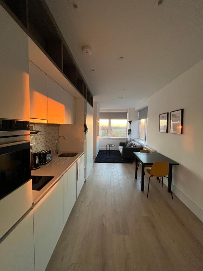 Aeropartment & Aerotel, London Heathrow Airport, Terminal 4, Ev Stations & Cheap Parking On Site! Hillingdon Zewnętrze zdjęcie