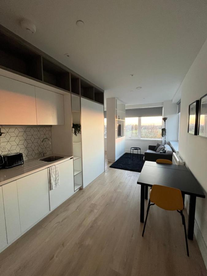 Aeropartment & Aerotel, London Heathrow Airport, Terminal 4, Ev Stations & Cheap Parking On Site! Hillingdon Zewnętrze zdjęcie
